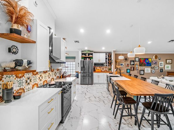 6805 Sun River Road, Boynton Beach FL 33437