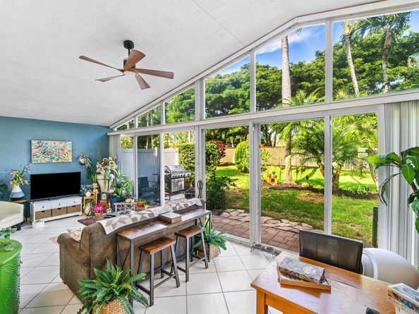 6805 Sun River Road, Boynton Beach FL 33437