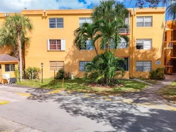 4304 NW 9th Ave 23C, Deerfield Beach FL 33064