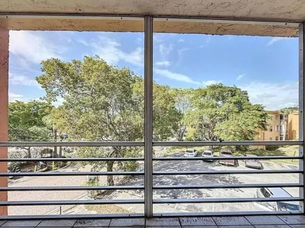 4304 NW 9th Ave 23C, Deerfield Beach FL 33064