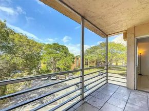 4304 NW 9th Ave 23C, Deerfield Beach FL 33064