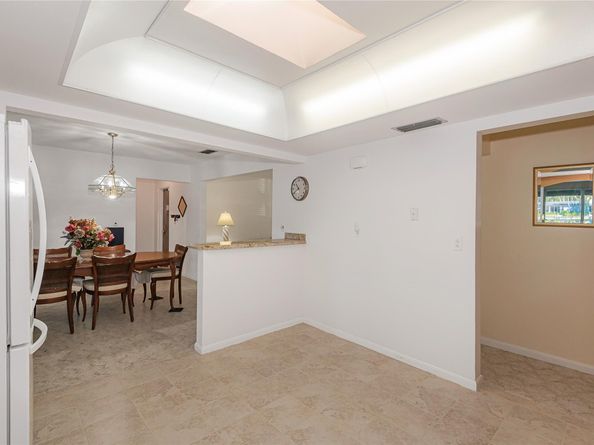 1940 NW 107 Ave, Pembroke Pines FL 33026