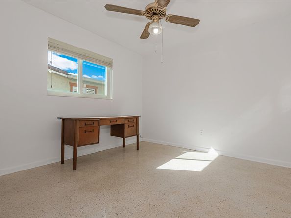 1940 NW 107 Ave, Pembroke Pines FL 33026