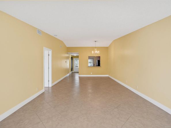 4330 Lucerne Villas Lane, Lake Worth FL 33467