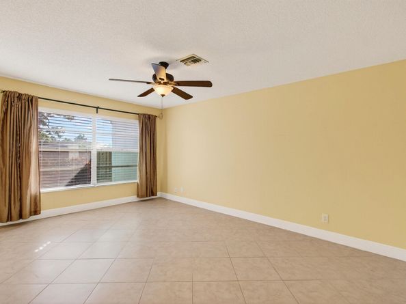 4330 Lucerne Villas Lane, Lake Worth FL 33467