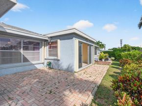 4330 Lucerne Villas Lane, Lake Worth FL 33467