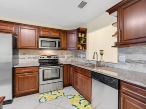 4330 Lucerne Villas Lane, Lake Worth FL 33467