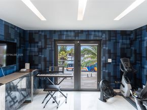 5601 N Ocean Drive, Hollywood FL 33019