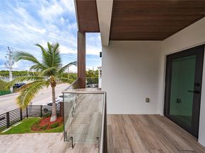 5601 N Ocean Drive, Hollywood FL 33019