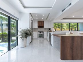 5601 N Ocean Drive, Hollywood FL 33019