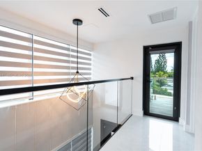 5601 N Ocean Drive, Hollywood FL 33019