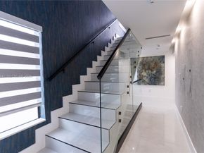 5601 N Ocean Drive, Hollywood FL 33019