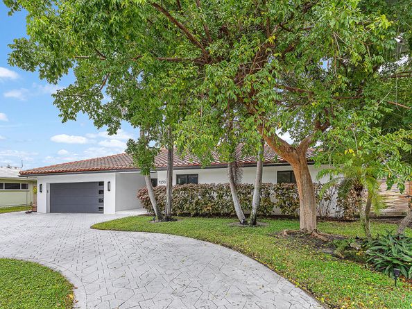 1250 NE 27th Terrace, Pompano Beach FL 33062