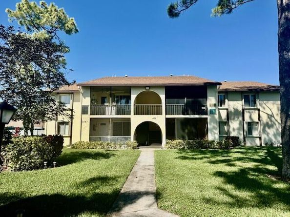 3541 Long Pine Court C1, Greenacres FL 33463