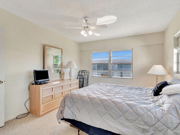 536 Fanshaw M, Boca Raton FL 33434