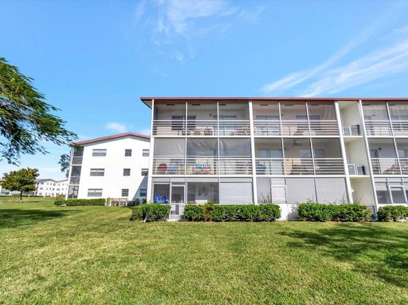 536 Fanshaw M, Boca Raton FL 33434