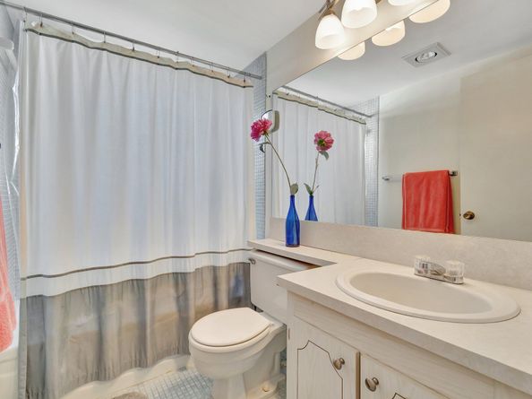 536 Fanshaw M, Boca Raton FL 33434