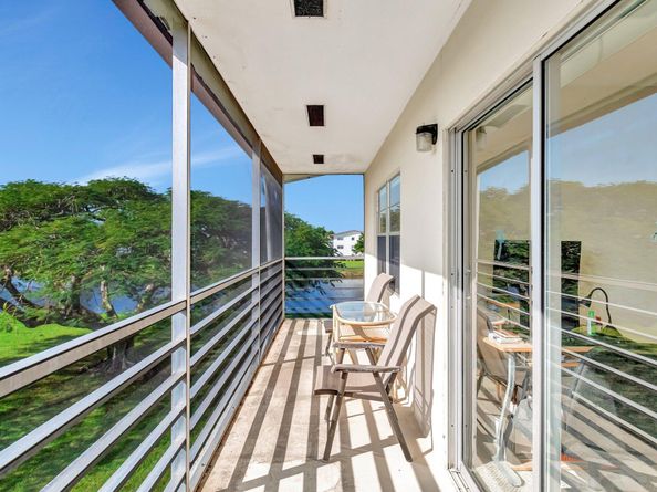 536 Fanshaw M, Boca Raton FL 33434