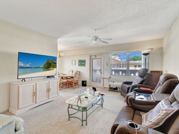 536 Fanshaw M, Boca Raton FL 33434