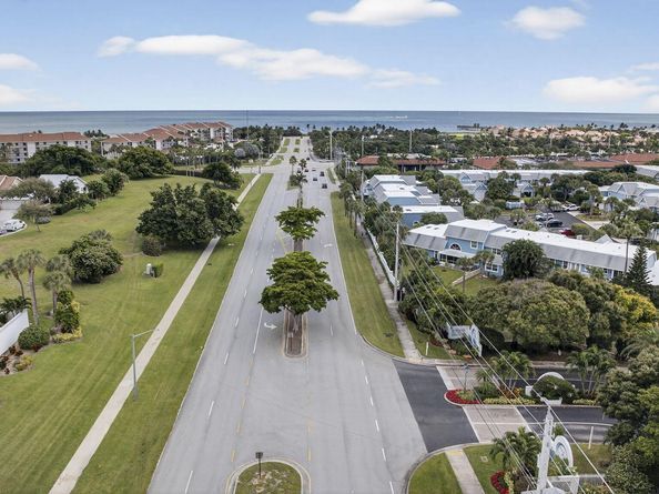 824 Ocean Dunes Circle 824, Jupiter FL 33477