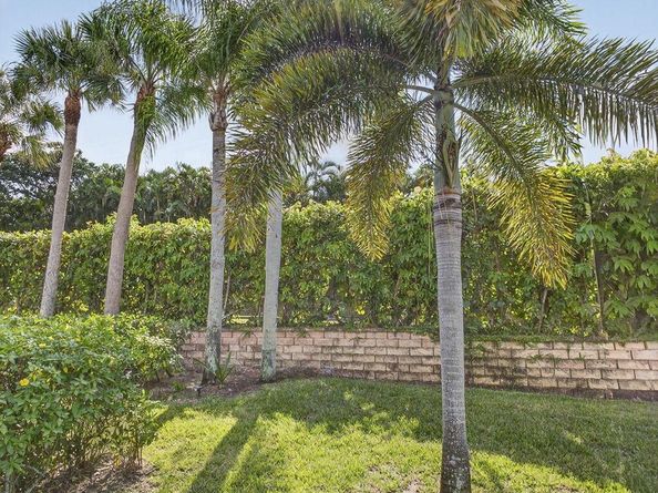 824 Ocean Dunes Circle 824, Jupiter FL 33477
