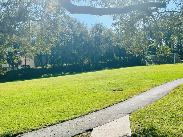 5200 Rising Comet Lane, Greenacres FL 33463