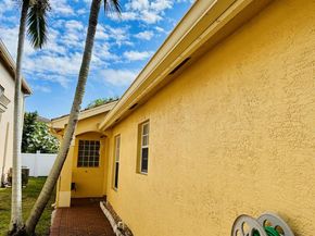 5200 Rising Comet Lane, Greenacres FL 33463