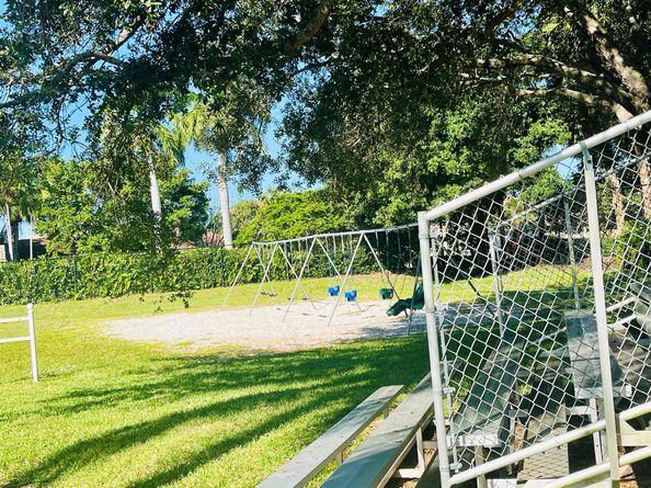 5200 Rising Comet Lane, Greenacres FL 33463