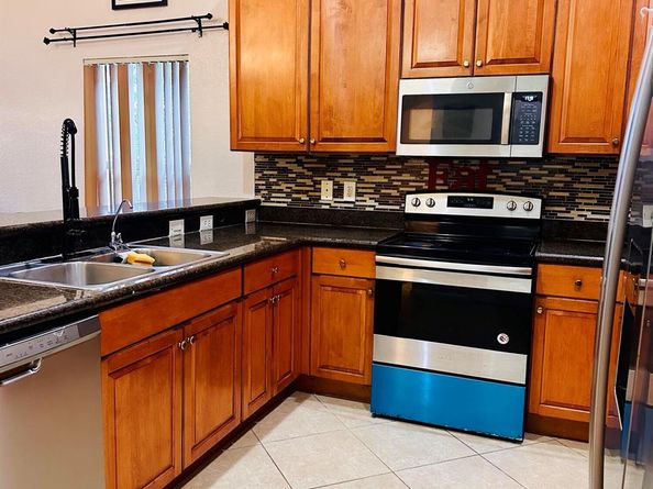 5200 Rising Comet Lane, Greenacres FL 33463