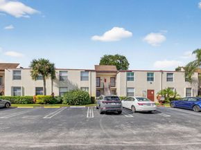 10 Willowbrook Lane 204, Delray Beach FL 33446