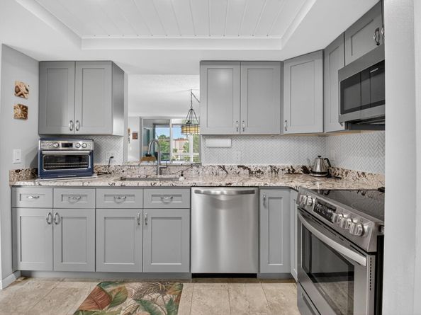 10 Willowbrook Lane 204, Delray Beach FL 33446