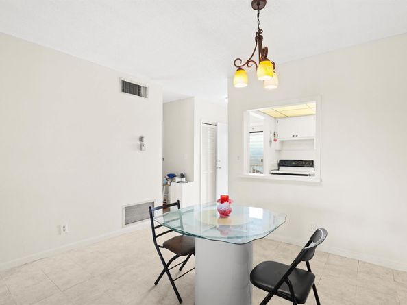 1113 Lake Terrace 208, Boynton Beach FL 33426