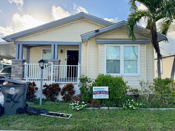 1451 Michelle Dr N Lot 34, West Palm Beach FL 33401