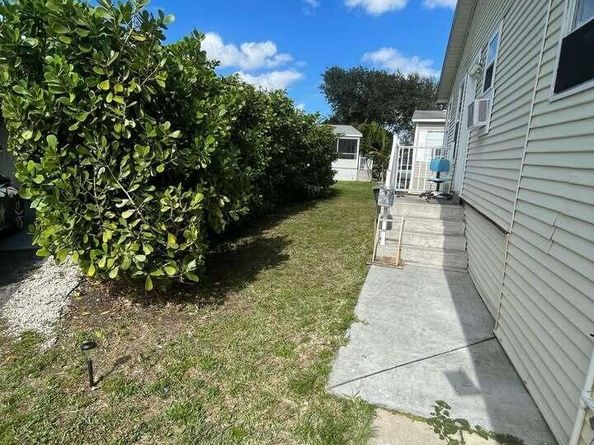 1451 Michelle Dr N Lot 34, West Palm Beach FL 33401