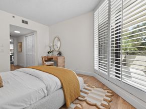 3322 Casseekey Island Road 302, Jupiter FL 33477