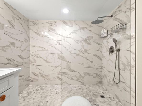 3322 Casseekey Island Road 302, Jupiter FL 33477