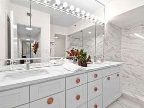 3322 Casseekey Island Road 302, Jupiter FL 33477