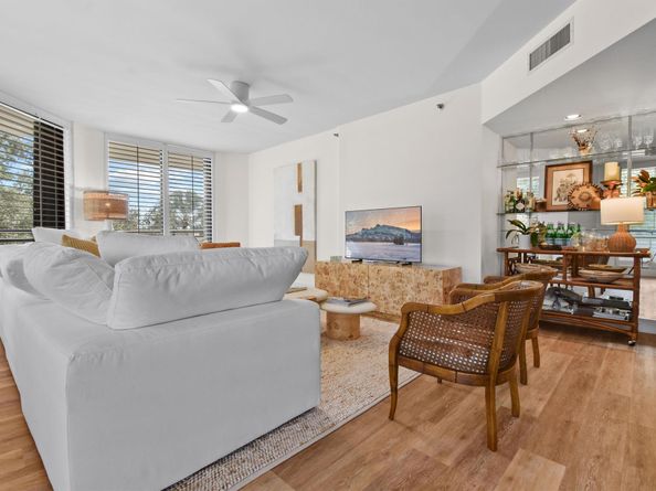 3322 Casseekey Island Road 302, Jupiter FL 33477