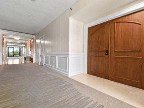3322 Casseekey Island Road 302, Jupiter FL 33477