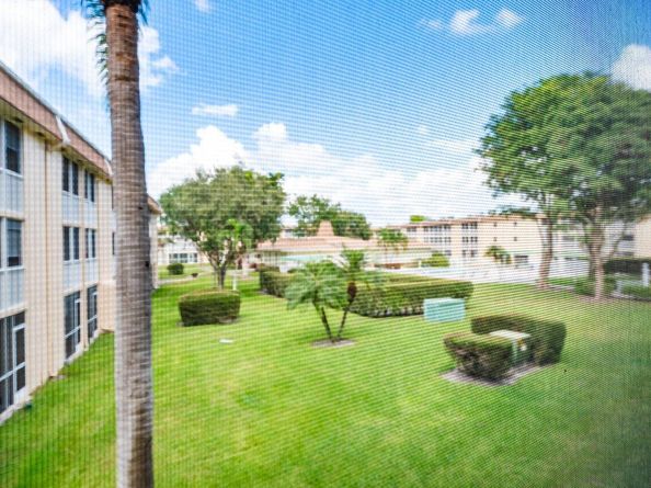 300 Village Green Circle S 206, Palm Springs FL 33461