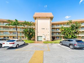 300 Village Green Circle S 206, Palm Springs FL 33461