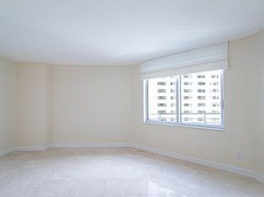 335 S Biscayne Blvd 2400, Miami FL 33131
