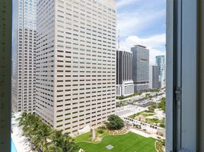 335 S Biscayne Blvd 2400, Miami FL 33131