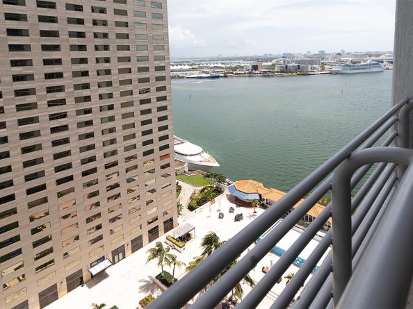 335 S Biscayne Blvd 2400, Miami FL 33131
