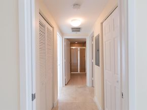 335 S Biscayne Blvd 2400, Miami FL 33131