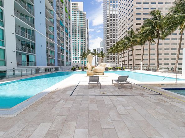 335 S Biscayne Blvd 2400, Miami FL 33131