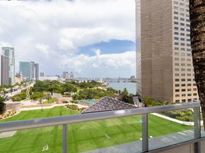 335 S Biscayne Blvd 2400, Miami FL 33131