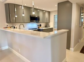 545 Oaks Ln 410, Pompano Beach FL 33069
