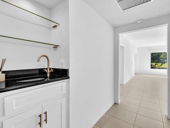 900 Greensward Lane 103G, Delray Beach FL 33445