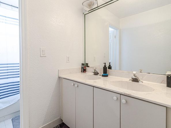 13063 NW 11th Ct, Sunrise FL 33323